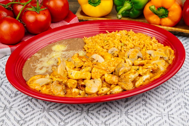 Pollo a la Crema.